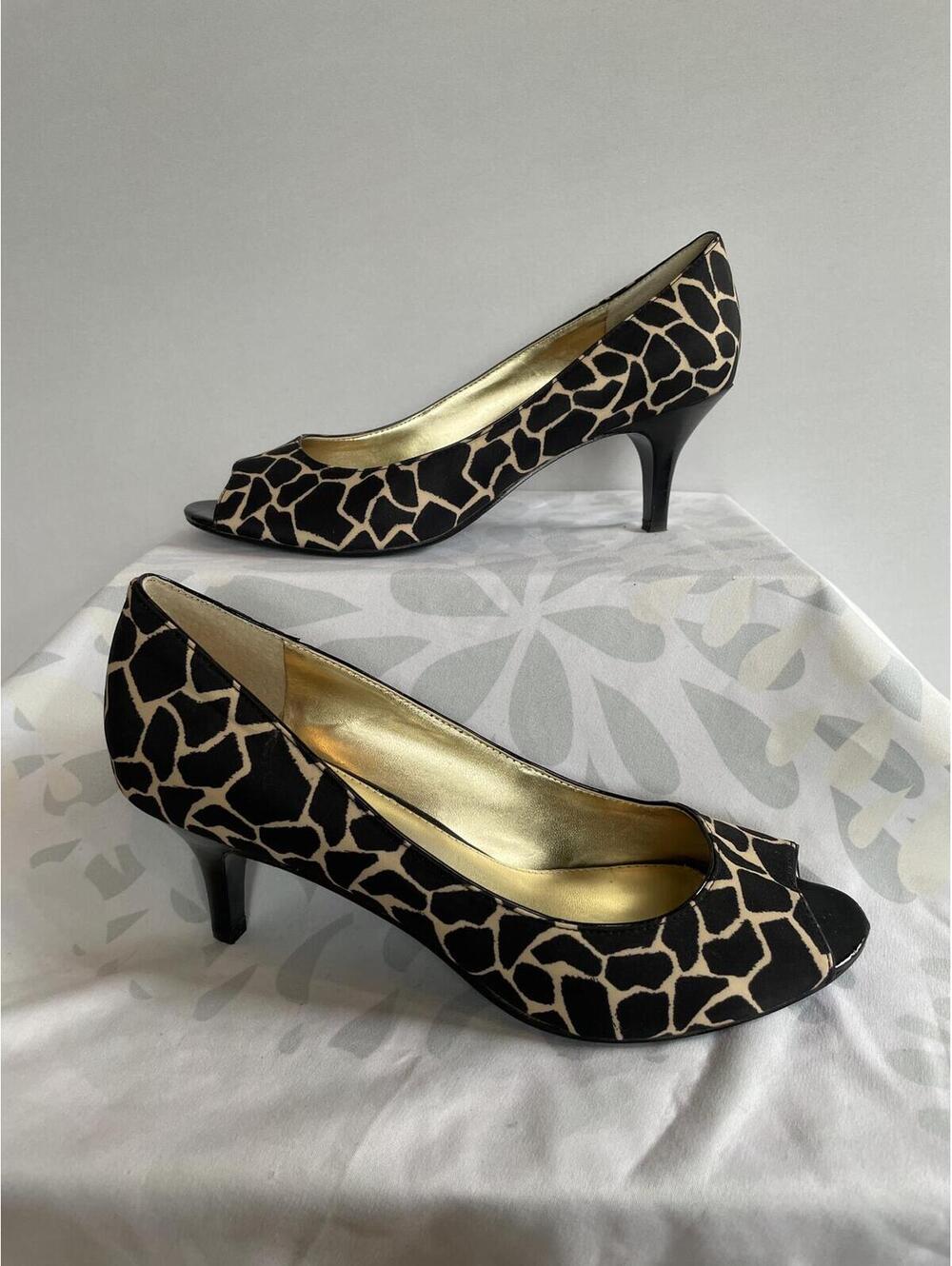 Bandolino Size US 9.5 Black Tan Animal Print Peek Toe Pump Heel